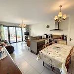 Apartmán Pmr Avec Terrasse Au Coeur De Granville, Proche Et Port - Fr-1-361-508 Granville