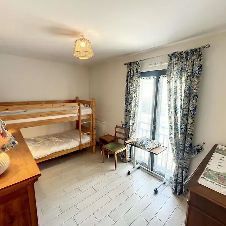 Pmr Avec Terrasse Au Coeur De Granville, Proche Et Port - Fr-1-361-508 *