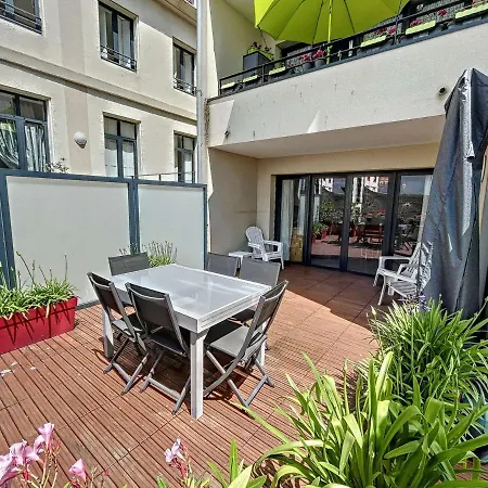 Pmr Avec Terrasse Au Coeur De Granville, Proche Et Port - Fr-1-361-508 غرانفيل