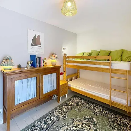شقة Pmr Avec Terrasse Au Coeur De Granville, Proche Et Port - Fr-1-361-508 *